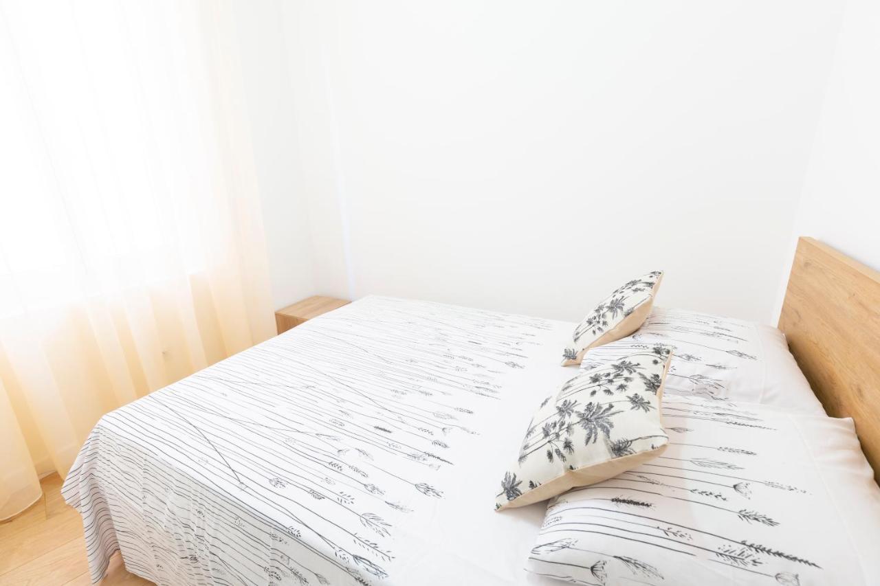 Marne II - 3 Pieces - Parking - Carre D'Or Menton Apartment Екстериор снимка
